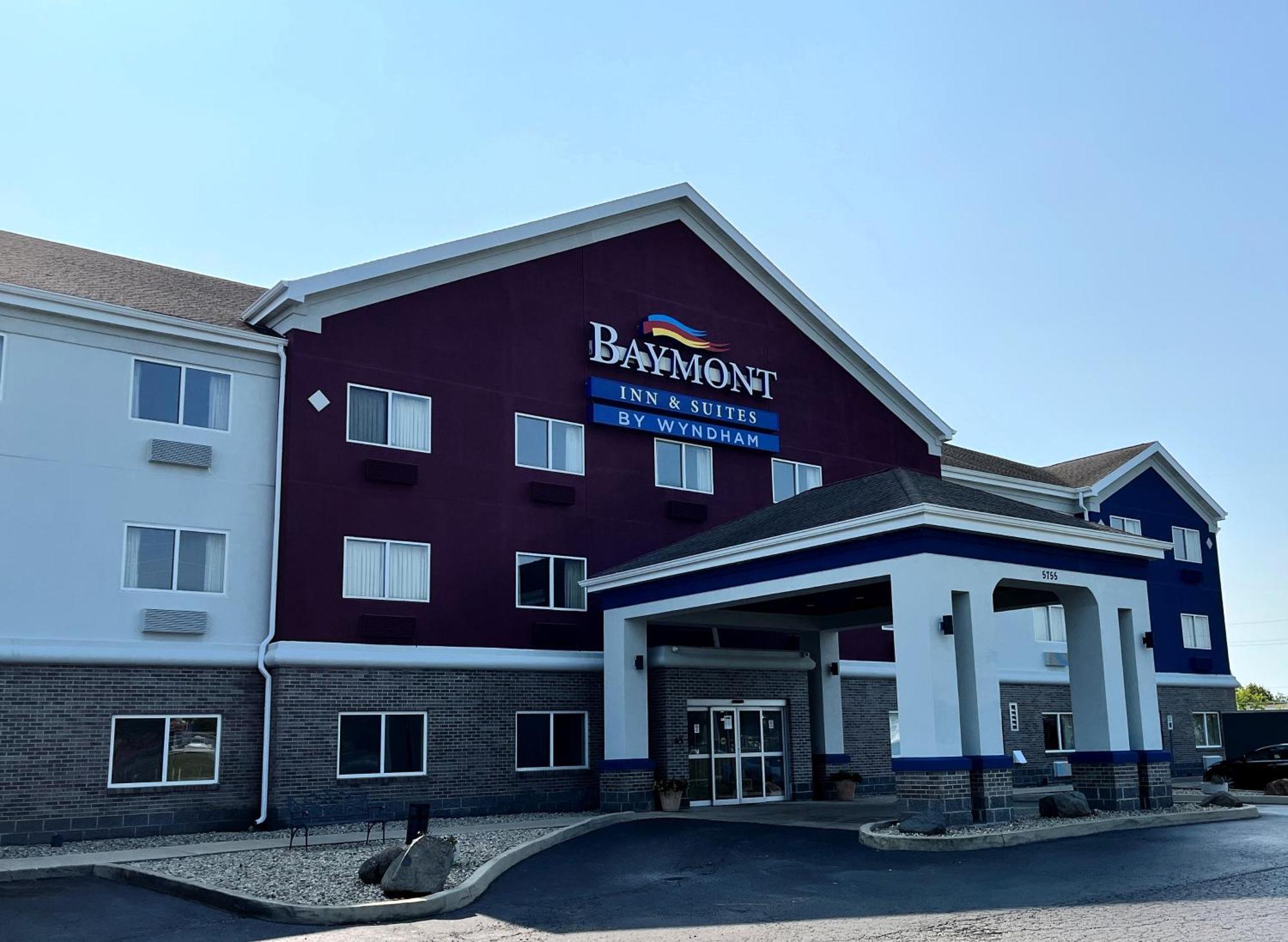 Baymont By Wyndham Indianapolis Northeast Hotel Exterior photo